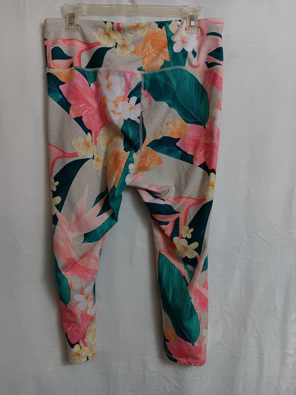 Women's Old Navy Athletic Capris.